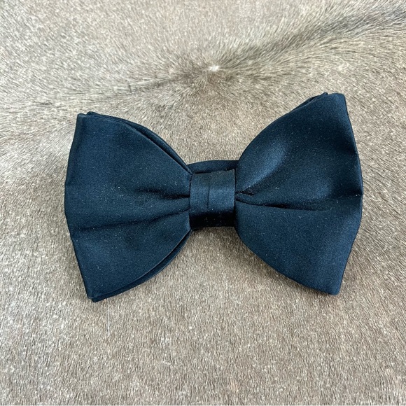 Dunhill Other - Dunhill Tailors Silk Butterfly Bow Tie